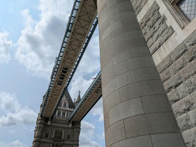 消防項目管理負責人在商場消防改造中職責是啥？能解決多少突發(fā)狀況？