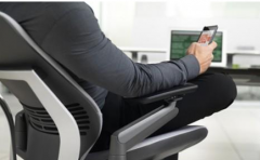 手機(jī)辦公軟件里存的東西能在電腦上打開嗎？